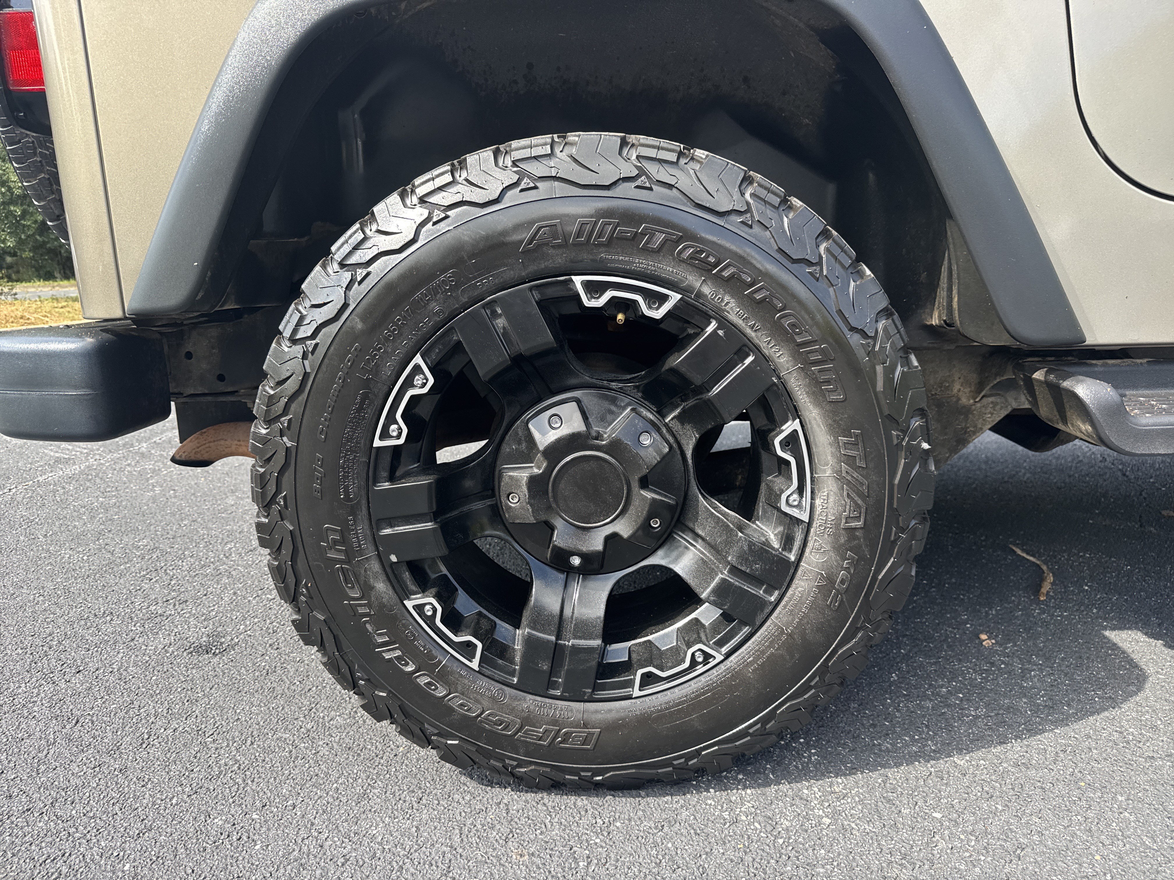Used 2003 Jeep Wrangler X AWD/4WD image 16