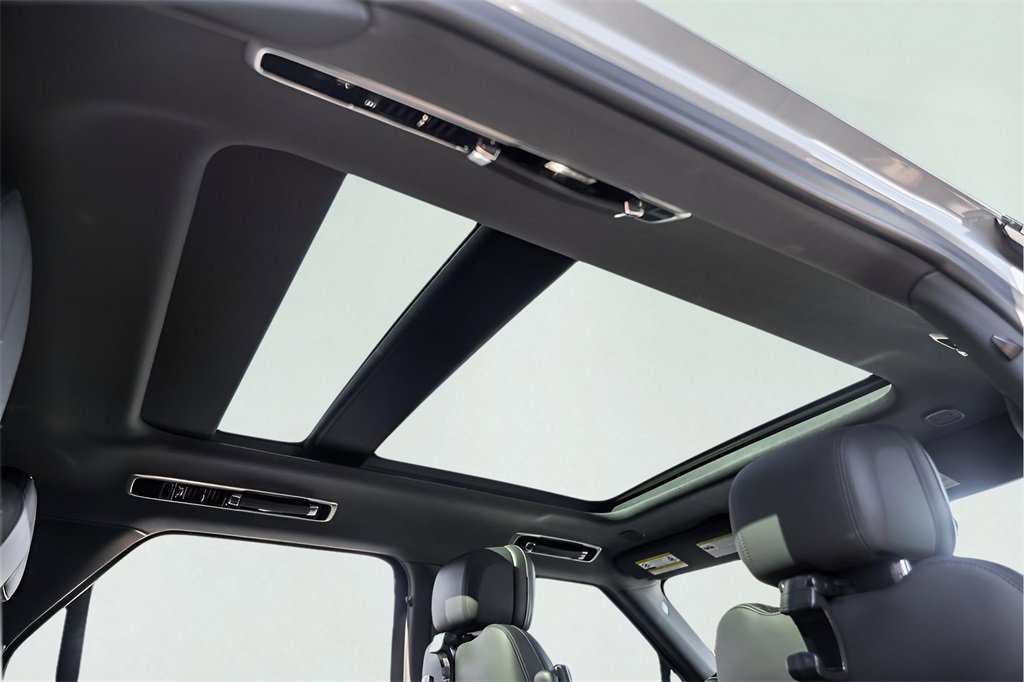 Used 2024 Land Rover Range Rover Sport Dynamic SE image 34