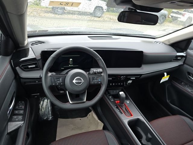 New 2026 Nissan Kicks SR w/ Cold Weather Package AWD/4WD image 6