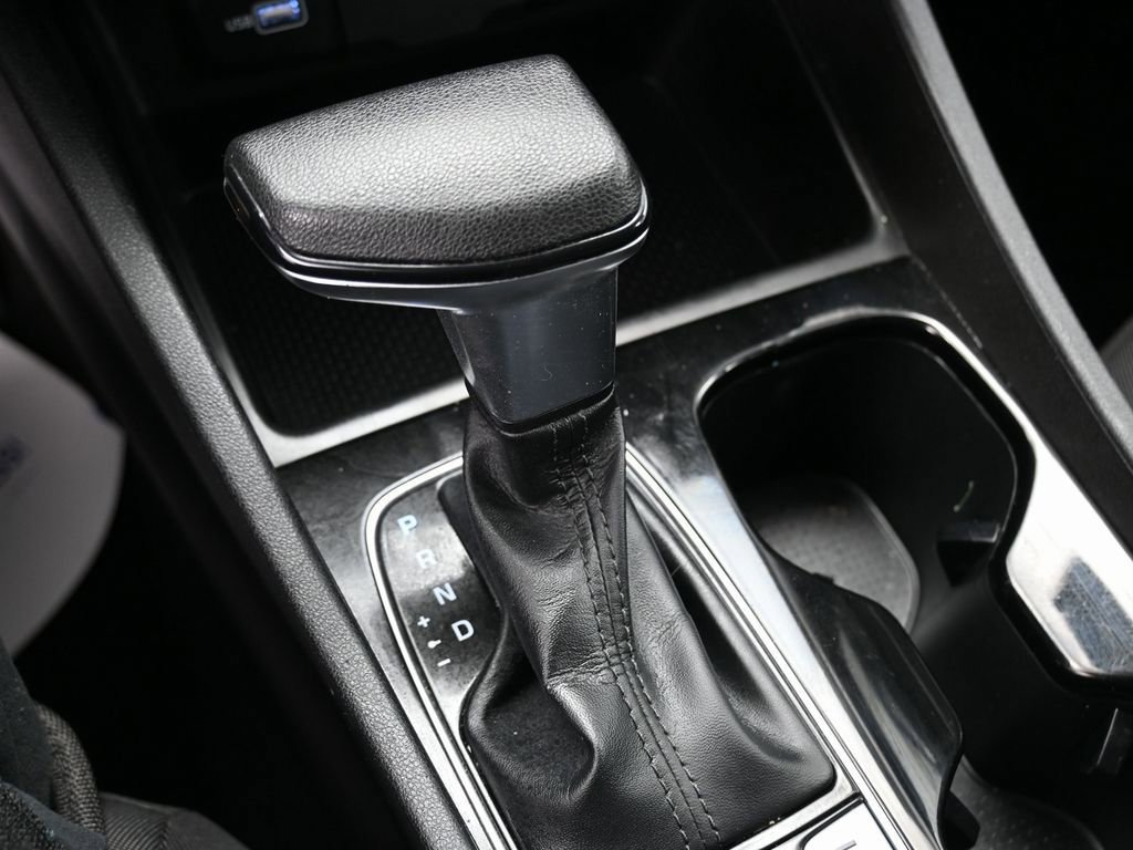 Used 2022 Hyundai Tucson SE image 25