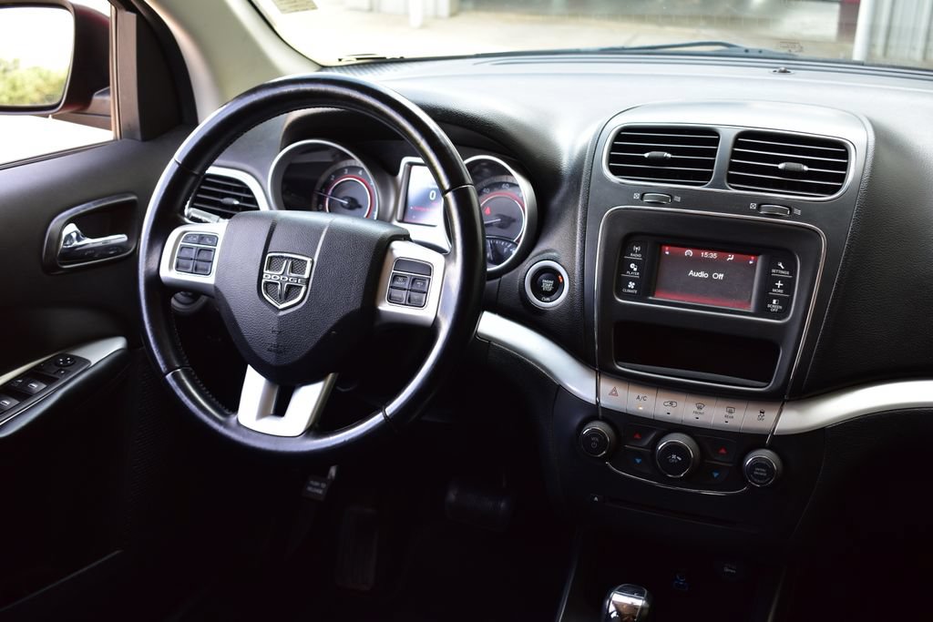 Used 2020 Dodge Journey SE w/ SE Popular Equipment Group FWD image 32