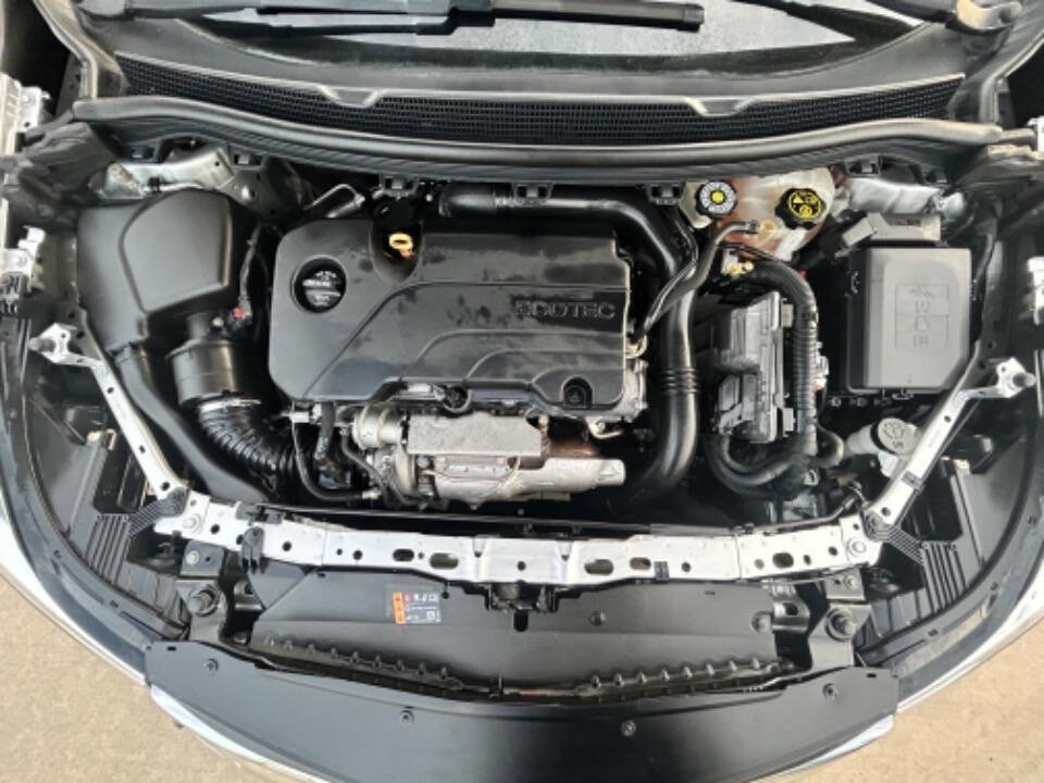 Used 2019 Chevrolet Cruze LT w/ Convenience Package image 26