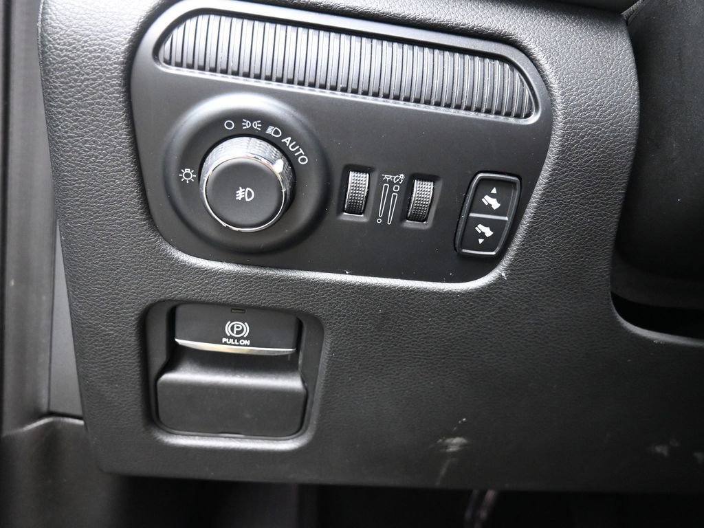 Used 2024 Jeep Wagoneer Series II w/ Flexible Seating Group AWD/4WD image 19