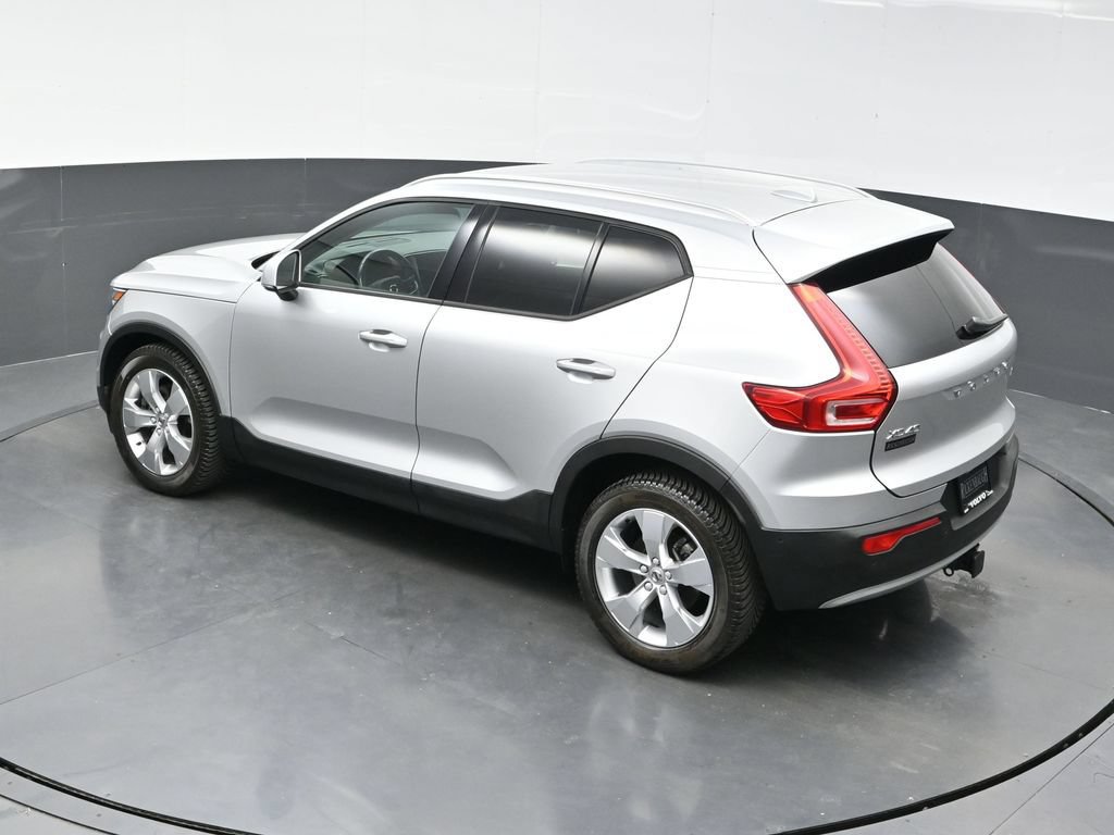 Used 2019 Volvo XC40 T5 Momentum AWD/4WD image 38