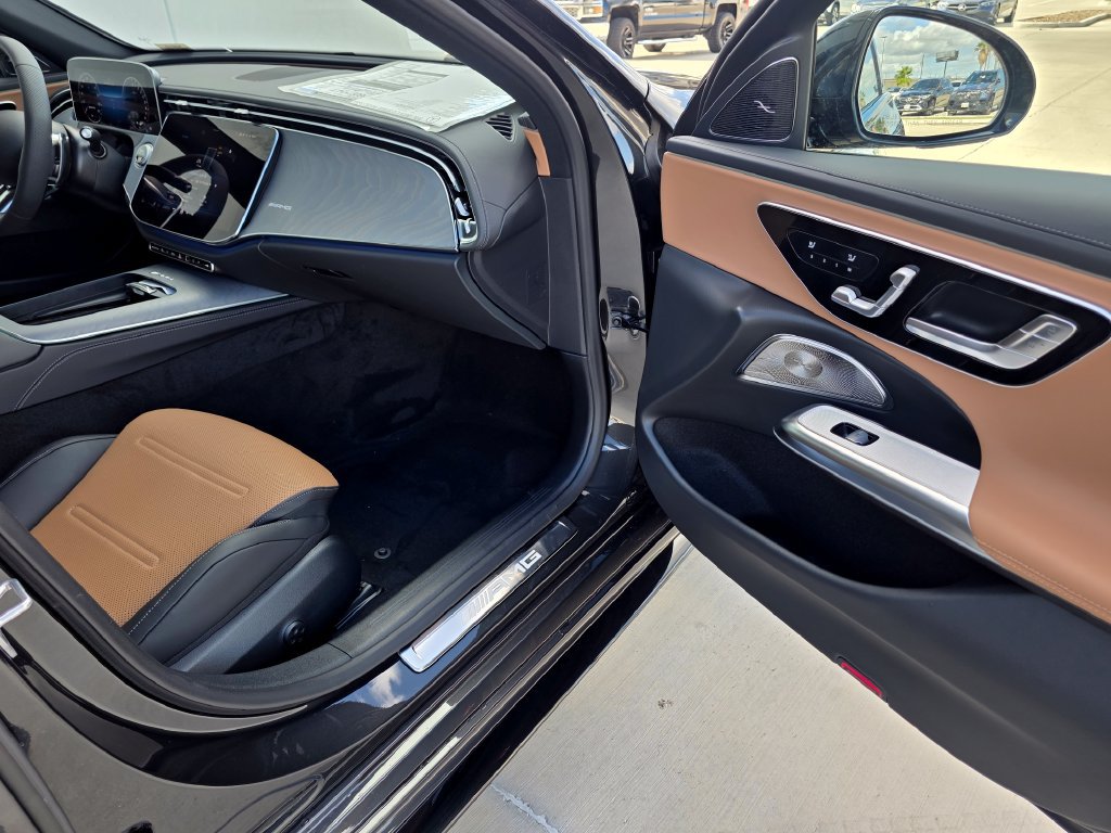 New 2026 Mercedes-Benz E 53 AMG e 4MATIC Sedan image 18