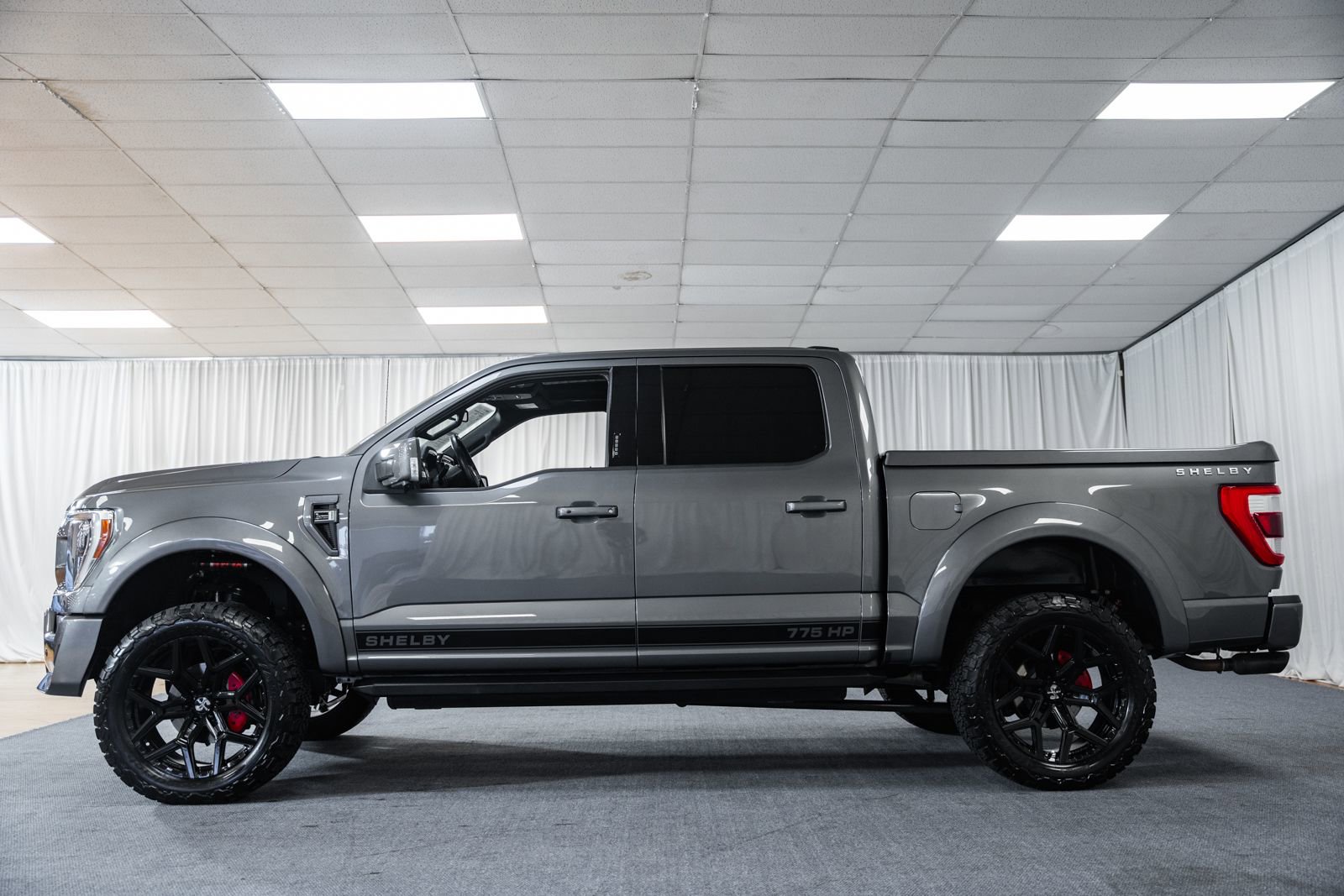 Used 2023 Ford F150 Lariat w/ Equipment Group 502A High AWD/4WD image 5