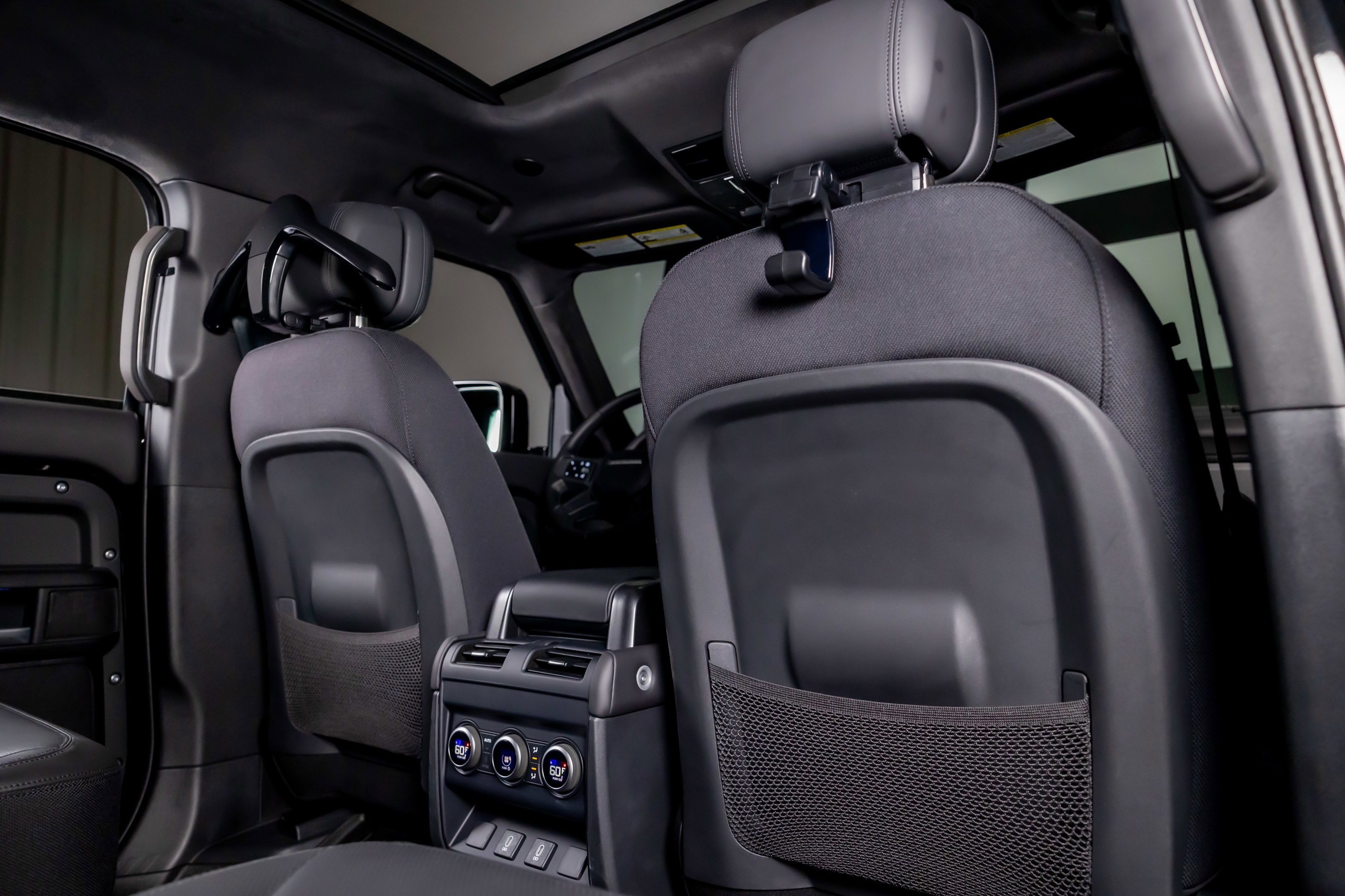 Used 2026 Land Rover Defender 130 V8 image 27