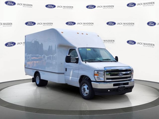 New 2027 Ford E-350 and Econoline 350 Super Duty w/ Power Equipment Group RWD image 7