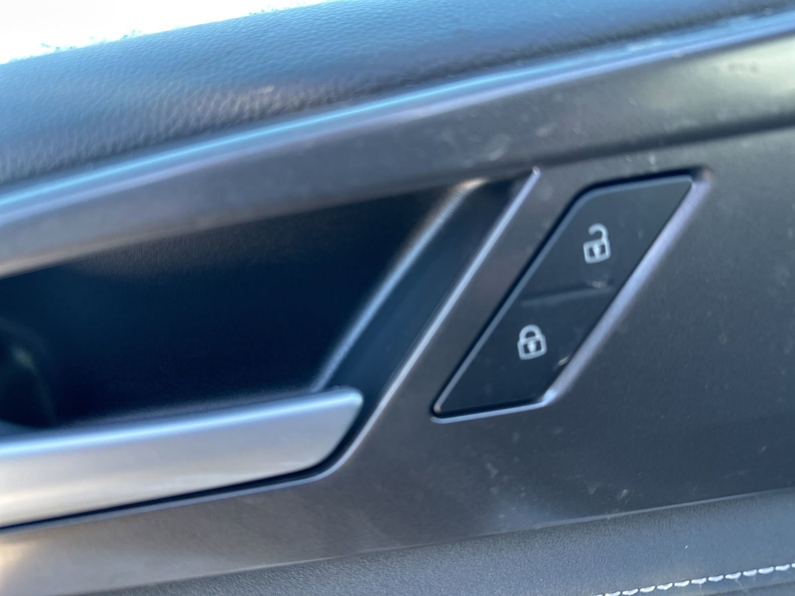 New 2026 Volkswagen Taos SE image 23