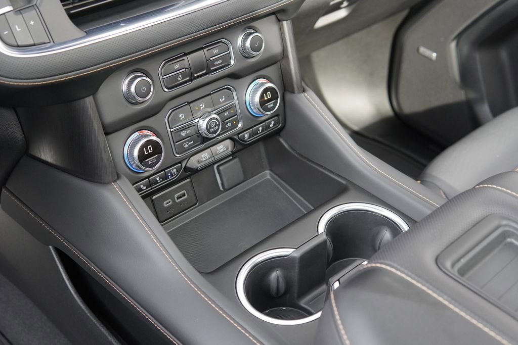 Used 2024 GMC Yukon AT4 w/ AT4 Premium Plus Package image 15