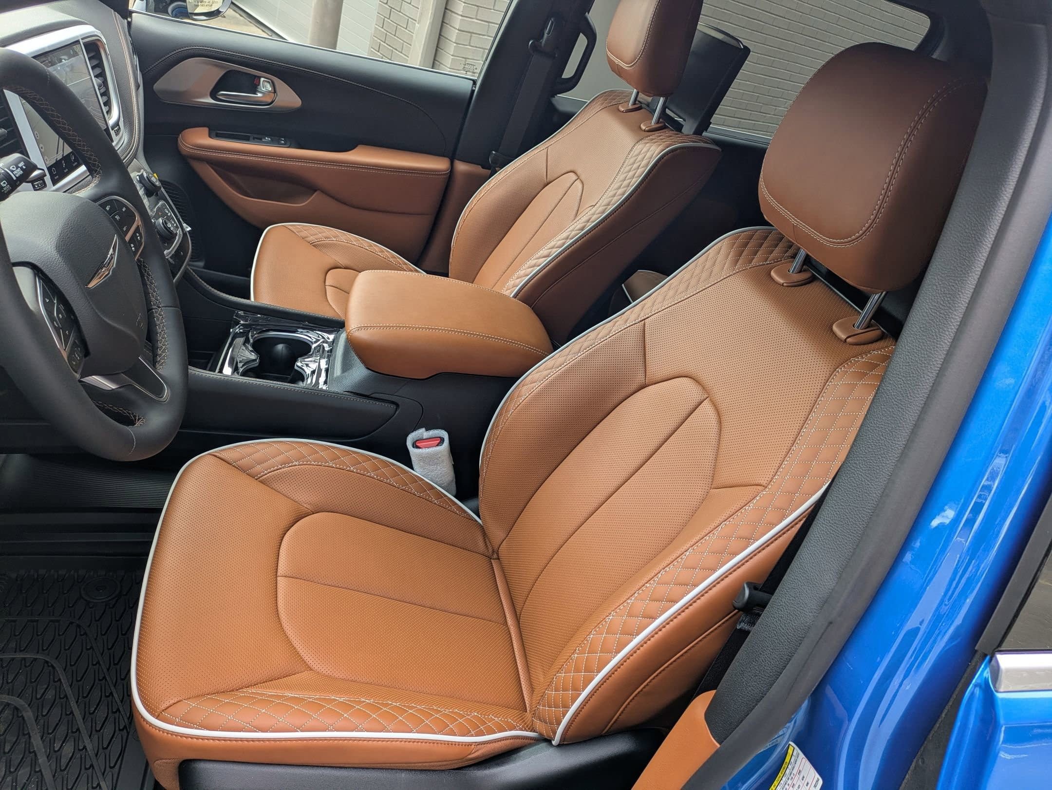 New 2026 Chrysler Pacifica Pinnacle FWD image 19