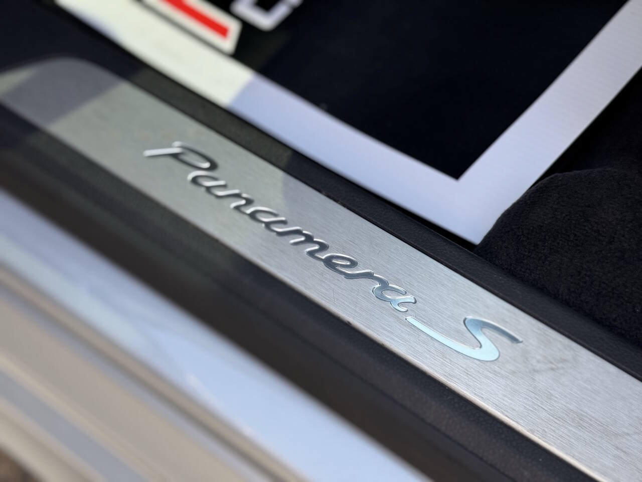 Used 2015 Porsche Panamera S RWD image 18