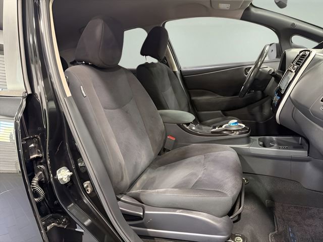 Used 2013 Nissan Leaf SV w/ Premium Pkg image 14