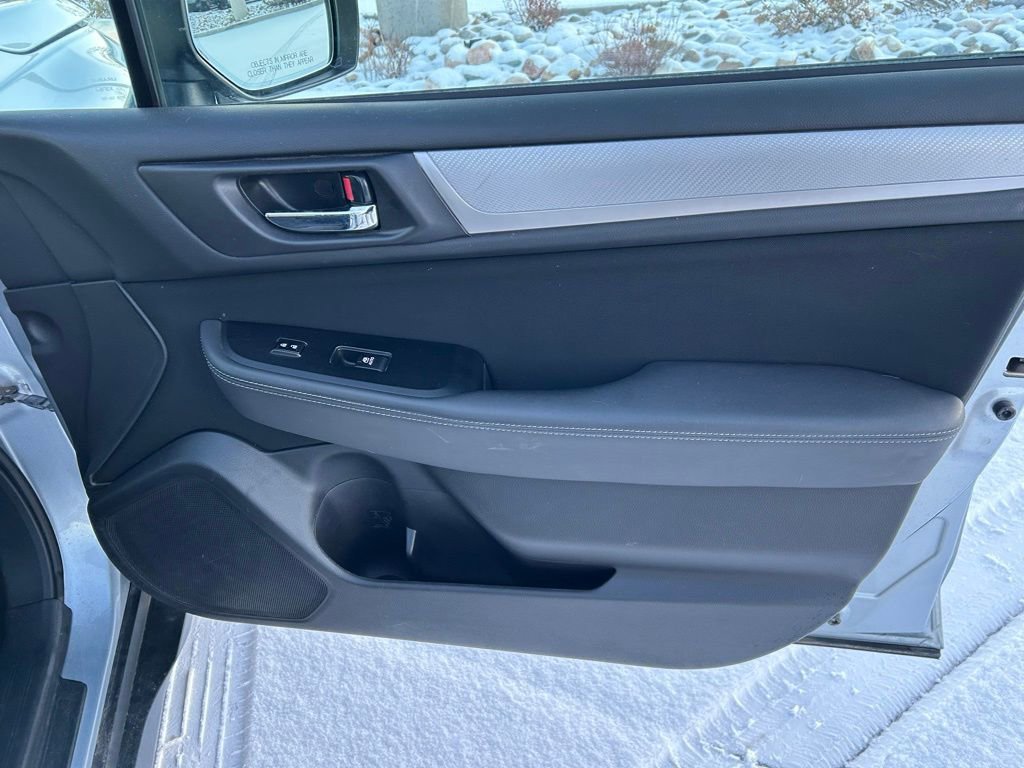 Used 2016 Subaru Outback 2.5i Premium image 32