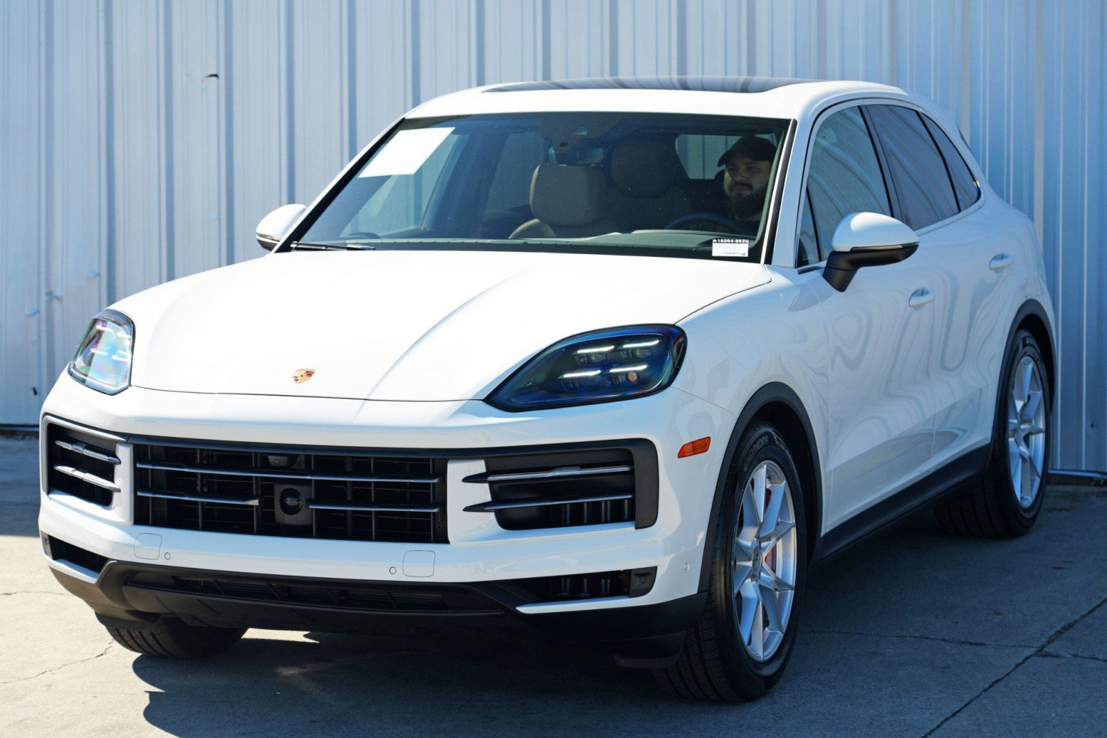 Used 2025 Porsche Cayenne S w/ Premium Package Plus image 54