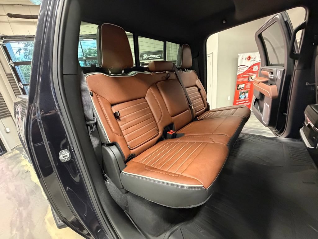 Used 2025 GMC Sierra 2500 Denali Ultimate AWD/4WD image 6