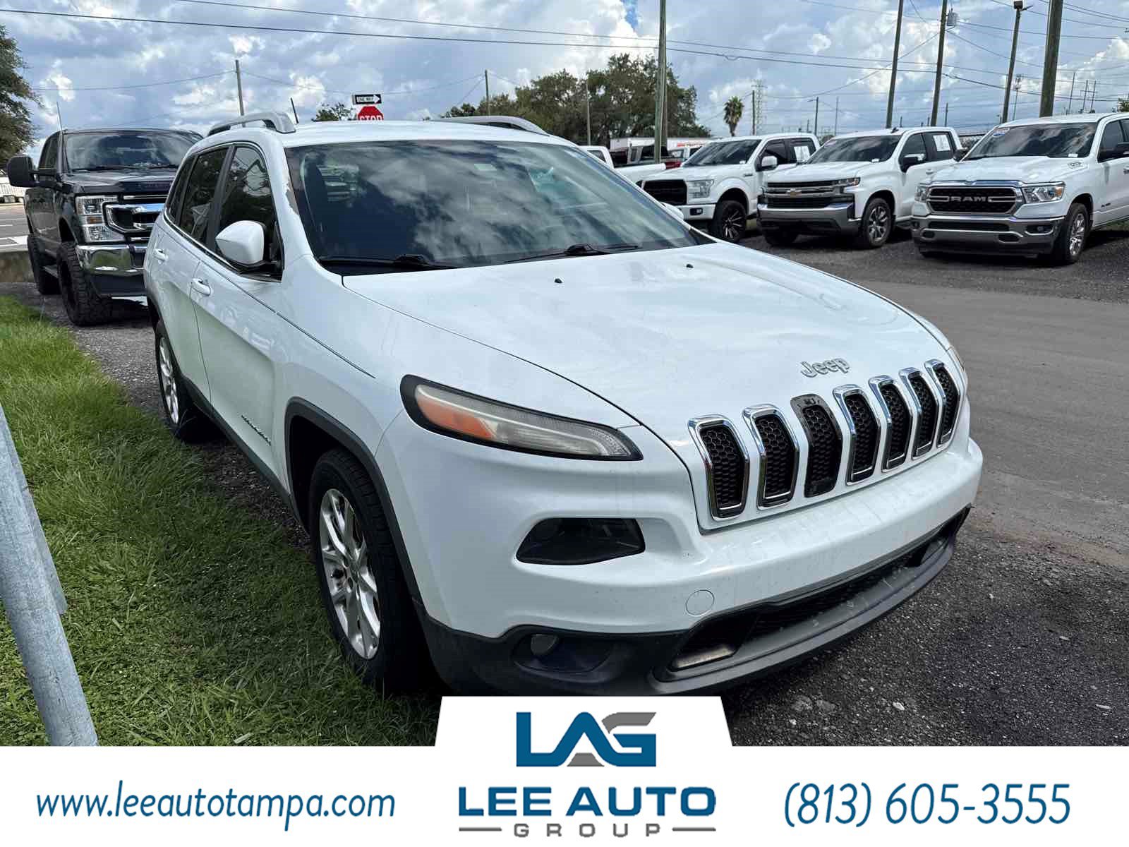 Used 2014 Jeep Cherokee Latitude w/ Comfort/Convenience Group FWD image 1