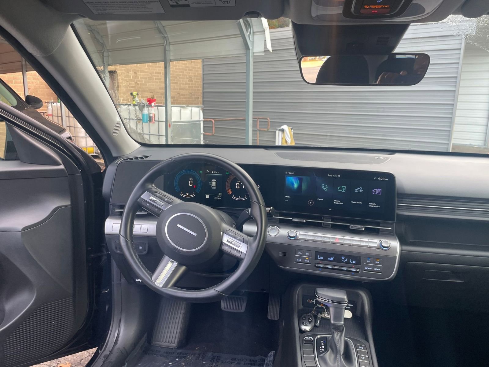 Used 2025 Hyundai Kona SEL image 30