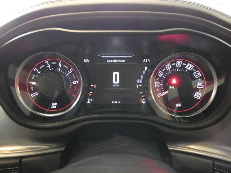 Used 2023 Dodge Challenger SXT w/ Plus Package image 9