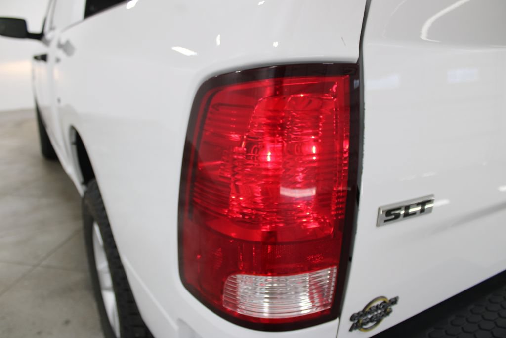 Used 2024 RAM 1500 Classic SLT AWD/4WD image 21
