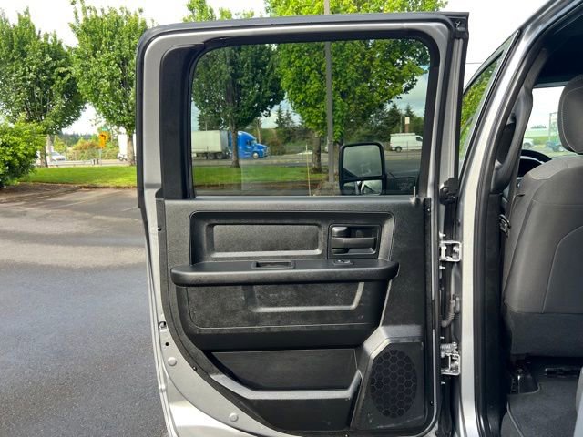 Used 2024 RAM 3500 Tradesman w/ Chrome Appearance Group AWD/4WD image 6