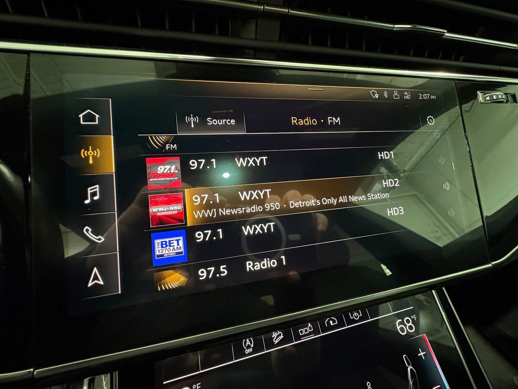 Used 2019 Audi Q8 Premium Plus w/ Premium Plus image 21