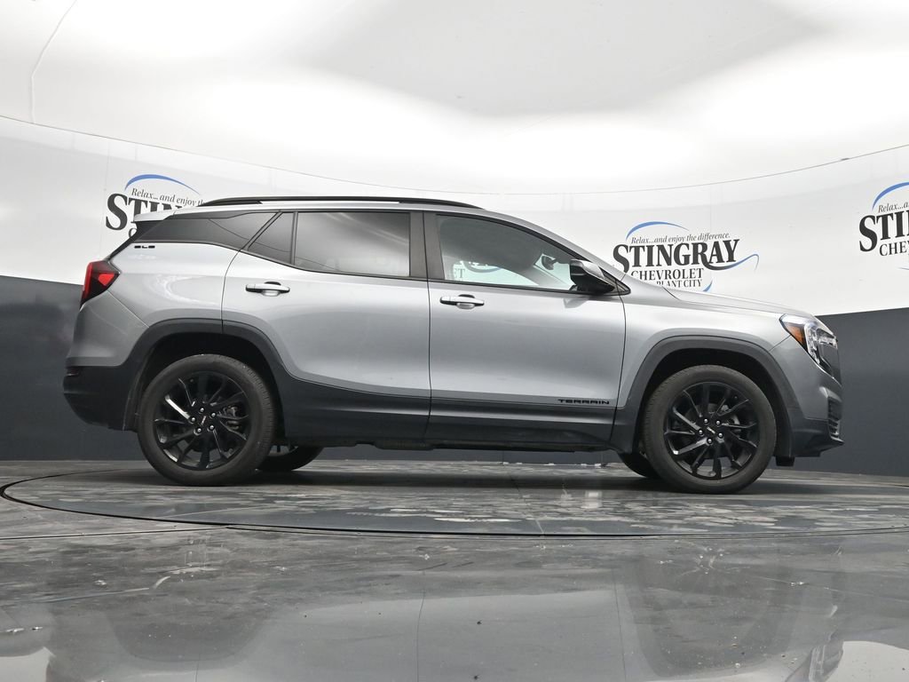 Used 2023 GMC Terrain SLE w/ Driver Convenience Package FWD image 33