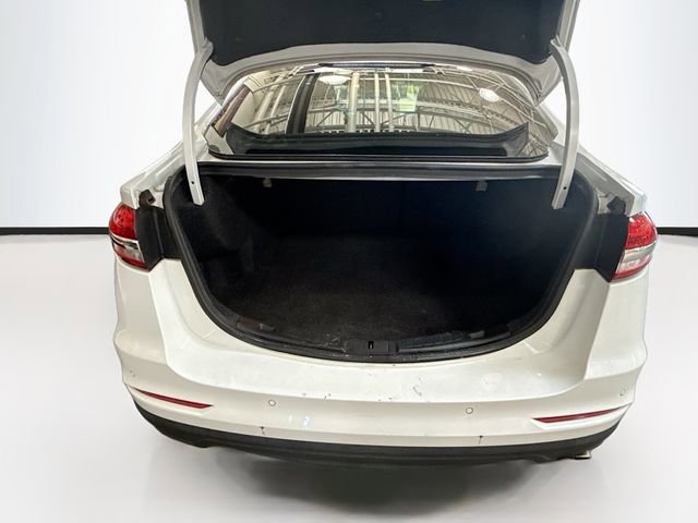 Used 2020 Ford Fusion SE w/ Equipment Group 151A image 25