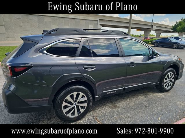 Used 2025 Subaru Outback Premium image 5
