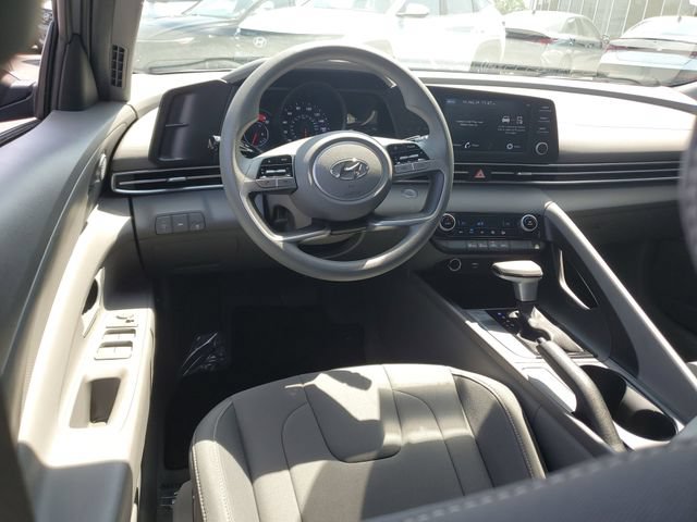 Certified 2023 Hyundai Elantra SEL FWD image 9