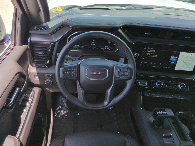 Used 2025 GMC Sierra 1500 AT4 w/ AT4 Premium Package AWD/4WD image 15
