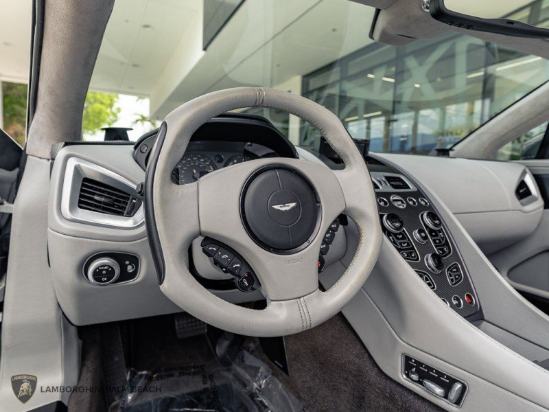 Used 2014 Aston Martin Vanquish Volante RWD image 14