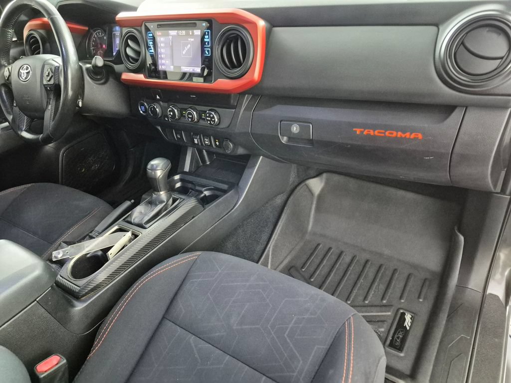 Used 2019 Toyota Tacoma TRD Off-Road AWD/4WD image 28