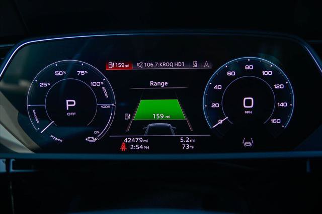 Certified 2023 Audi e-tron Premium Plus w/ Premium Plus Package AWD/4WD image 27