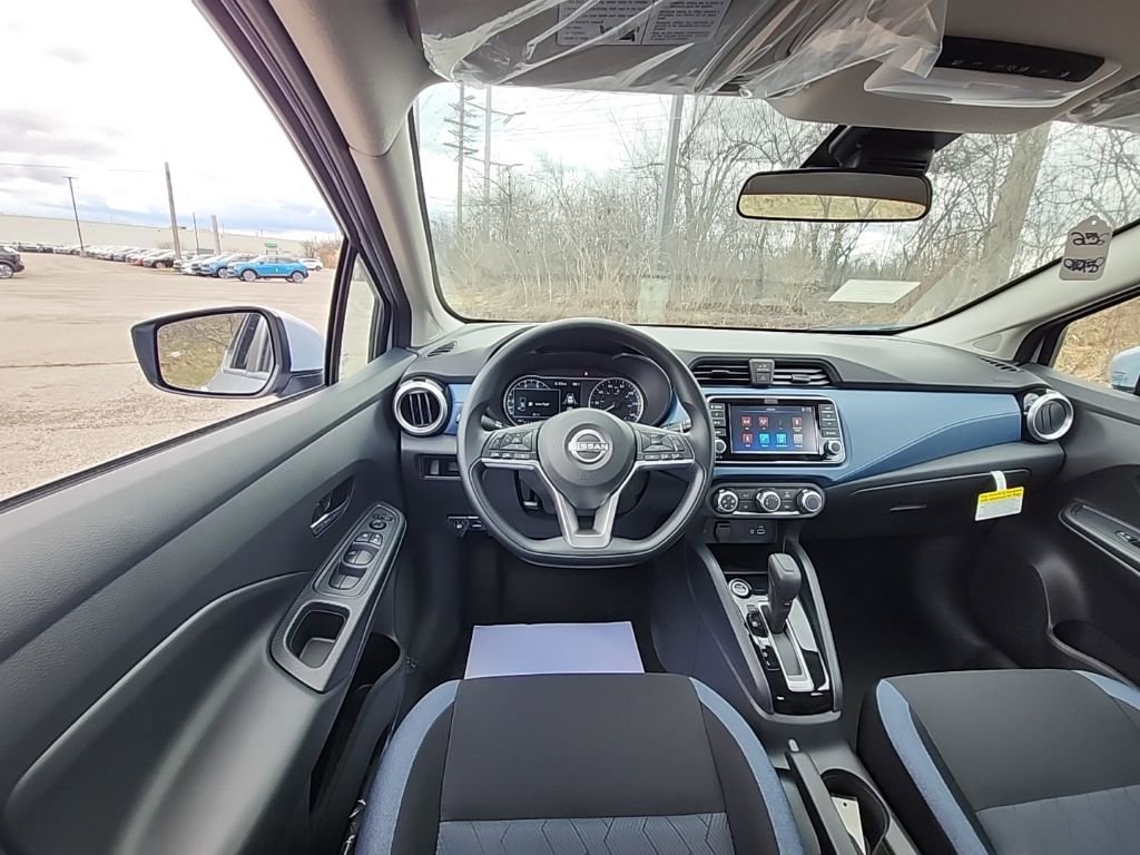 New 2025 Nissan Versa SV w/ Trunk Package FWD image 14