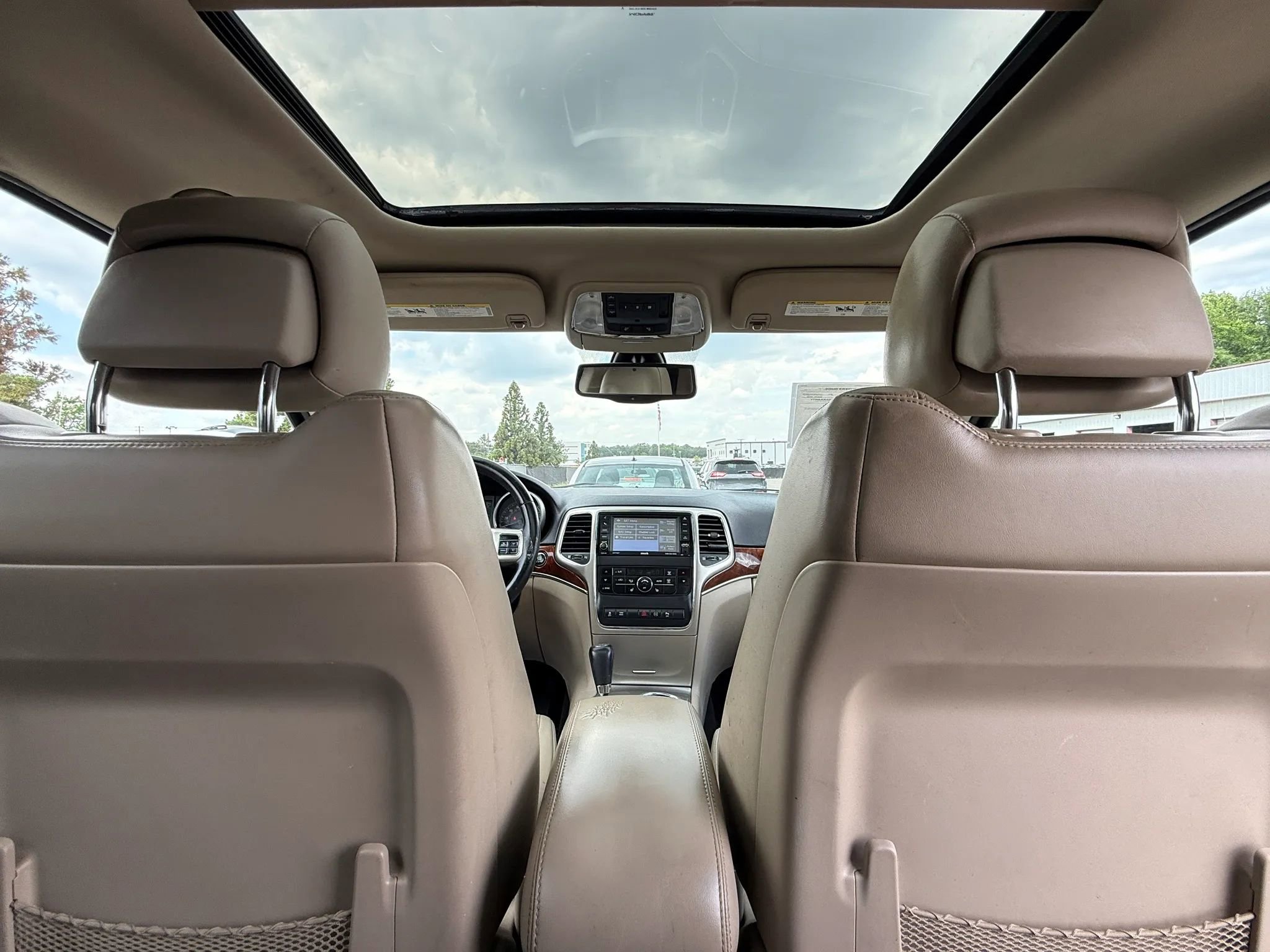 Used 2012 Jeep Grand Cherokee Limited AWD/4WD image 23