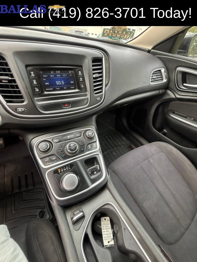 Used 2015 Chrysler 200 Limited w/ Convenience Group FWD image 17