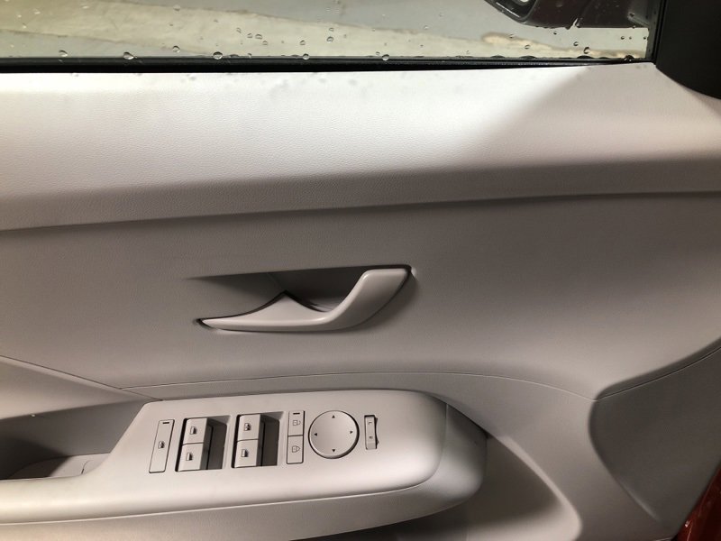 New 2026 Hyundai Kona SE image 19