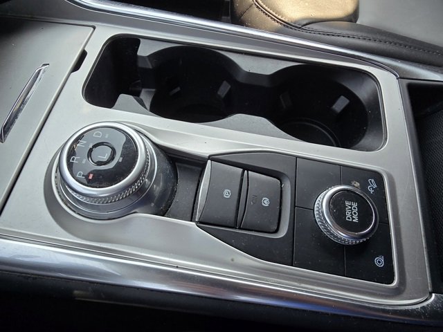 Used 2022 Ford Explorer XLT w/ Equipment Group 202A image 19