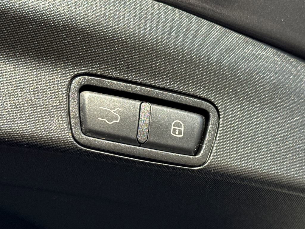 Used 2022 Alfa Romeo Stelvio Sprint image 11