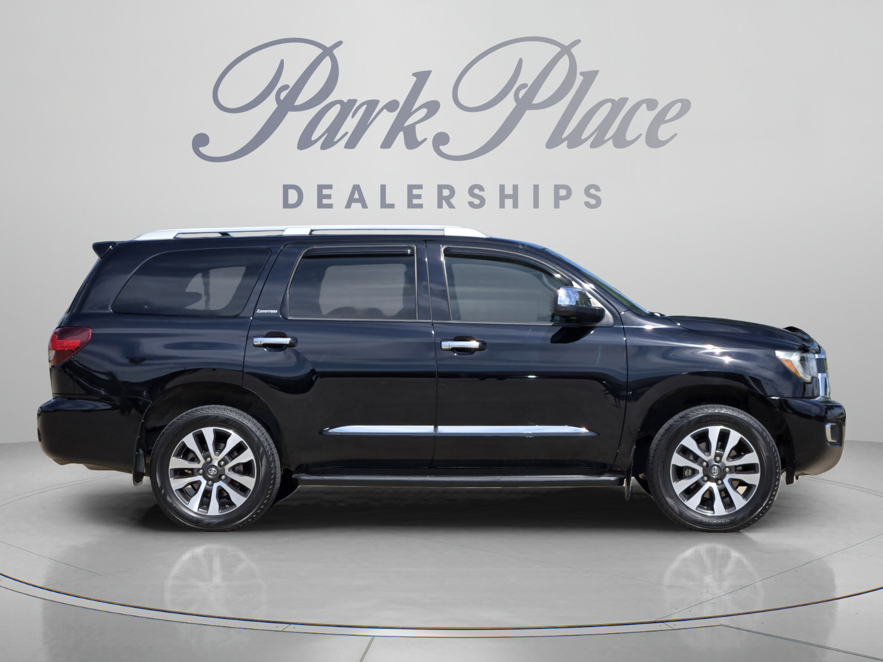 Used 2020 Toyota Sequoia Limited w/ Safety & Convenience Package AWD/4WD image 6