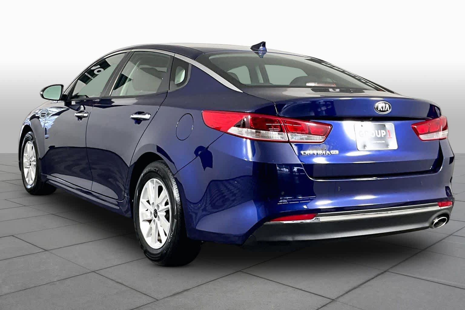 Used 2018 Kia Optima LX FWD image 11