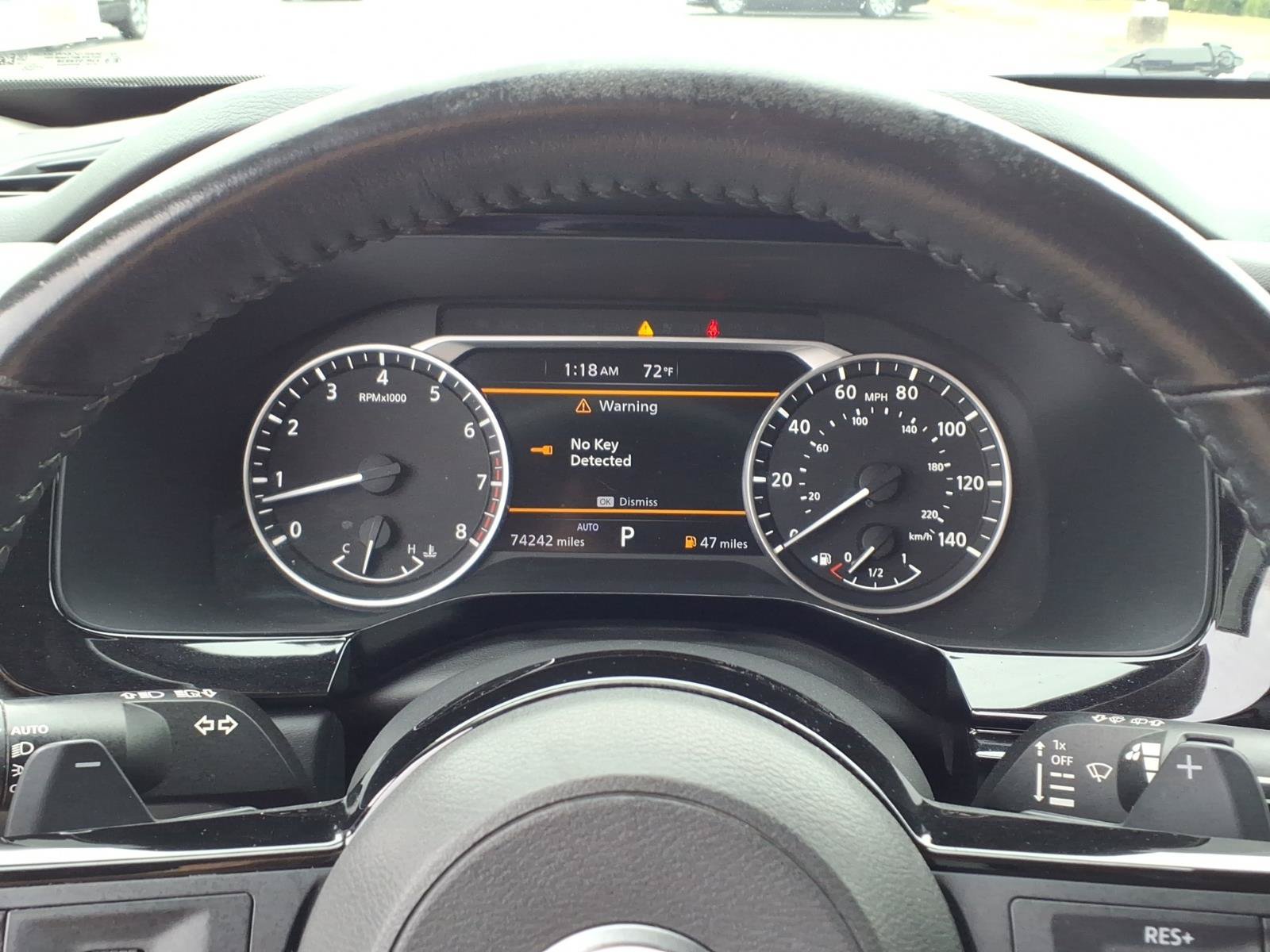 Used 2022 Nissan Pathfinder SV AWD/4WD image 21