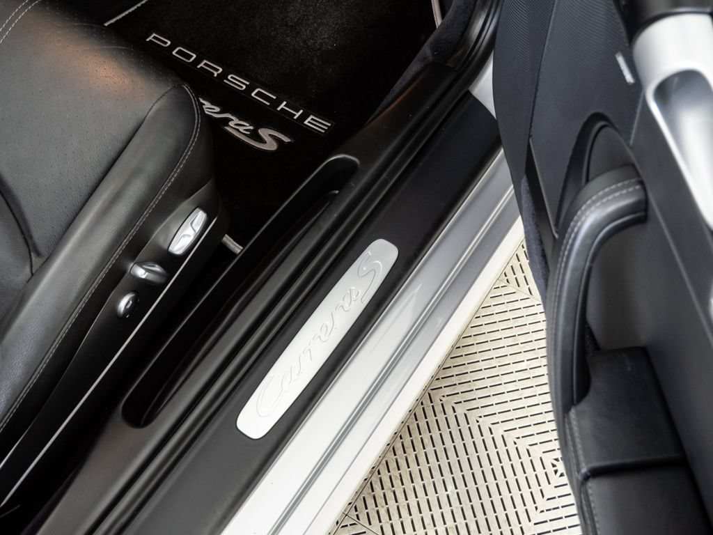Used 2010 Porsche 911 Carrera S RWD image 19