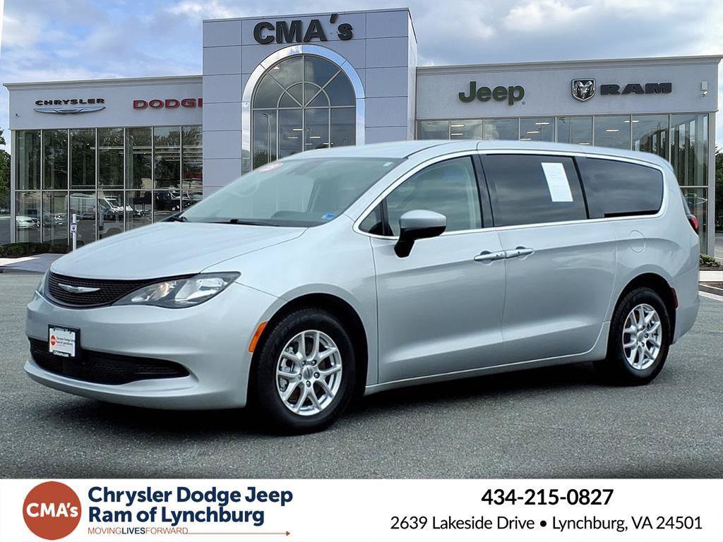 Used 2023 Chrysler Voyager LX FWD image 1