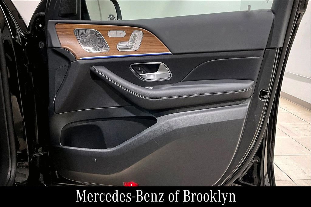 Certified 2025 Mercedes-Benz GLE 450e 4MATIC image 23