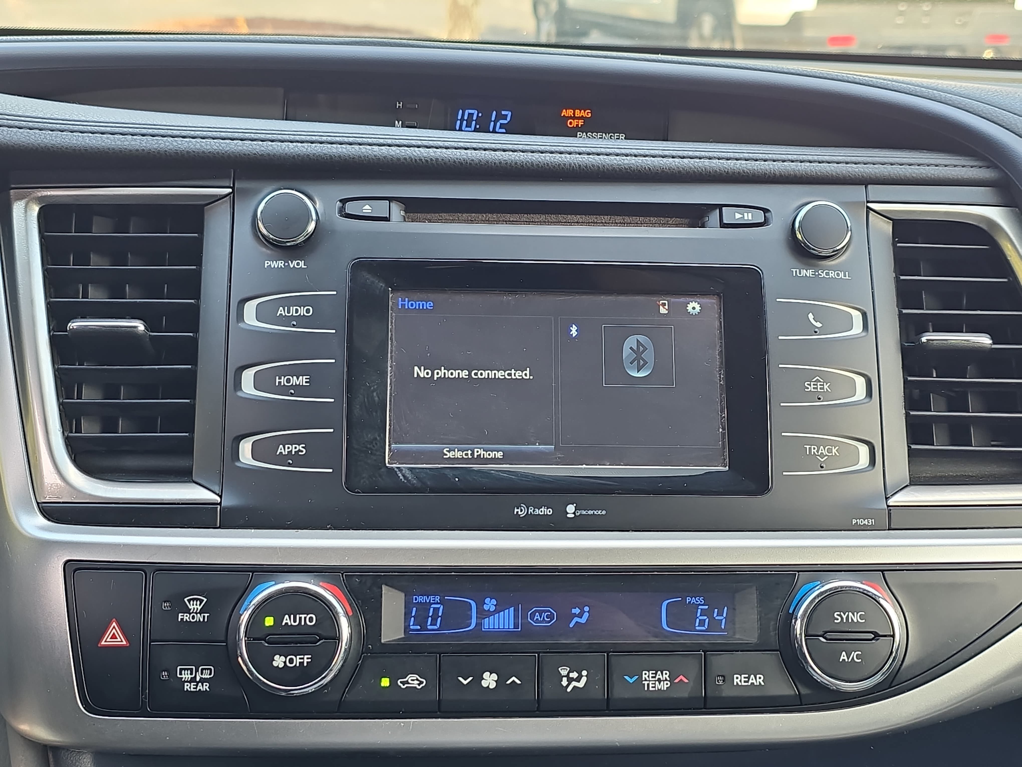 Used 2015 Toyota Highlander Plus FWD image 22