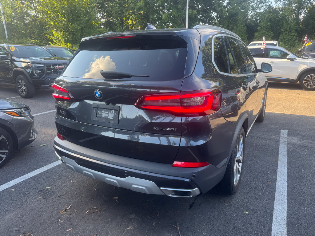 Used 2023 BMW X5 xDrive40i w/ Premium Package AWD/4WD image 3