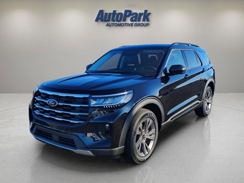 New 2026 Ford Explorer Active w/ Active Comfort Package image 3