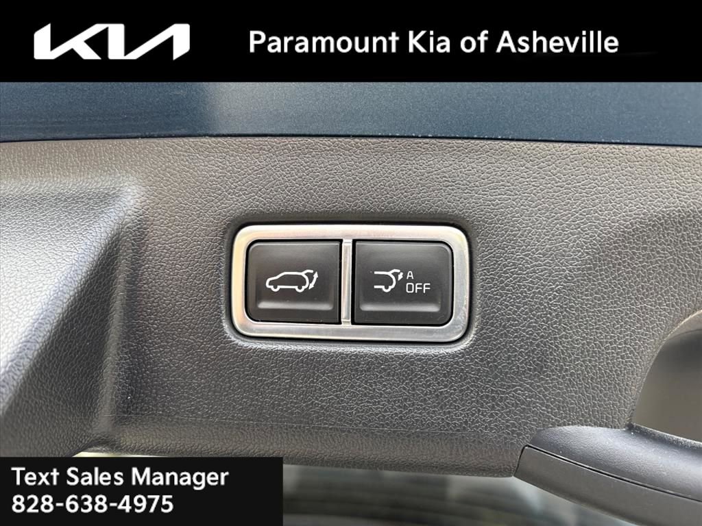 Certified 2025 Kia Sorento EX image 28